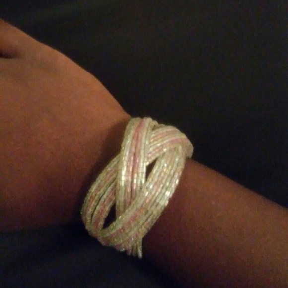 Beaded cuff bracelet - Picture 2 of 3